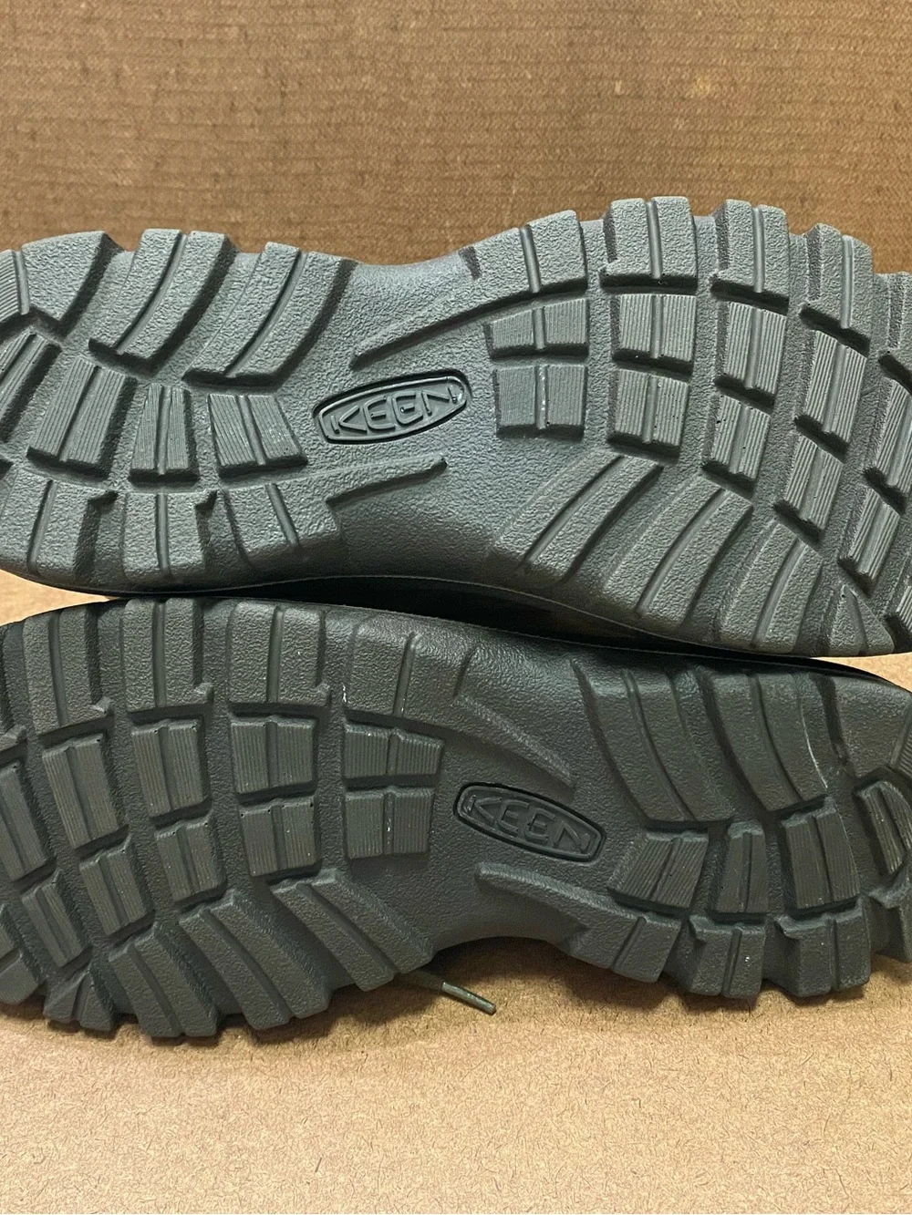 KEEN Grayson FG Chukka Boots